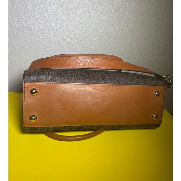 Michael Kors Hamilton Brown Monogram Logo Large Satchel Tote Bag Gold Hardware - Picture 9 of 11